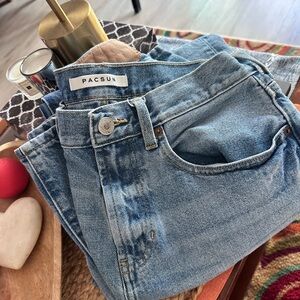 ❤️SOLD SOLD SOLD 
PacSun